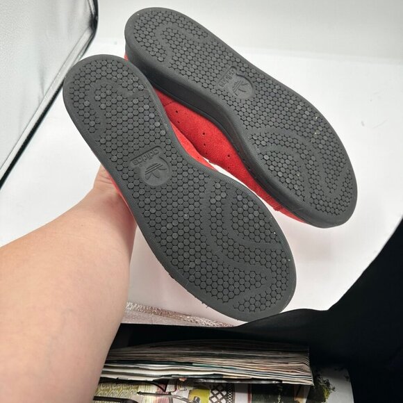 Size 7 - adidas Disney x Stan Smith Peter Pan - Captain Hook - Picture 9 of 13